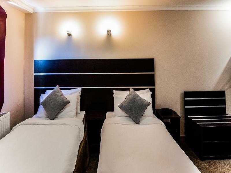 Epsilon 3* Londres